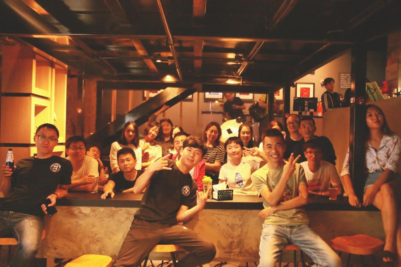 Chengdu Desti Youth Park Hostel Chunxi Road Luaran gambar