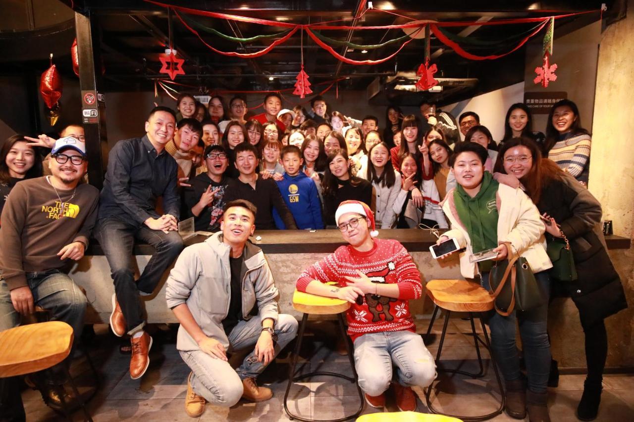 Chengdu Desti Youth Park Hostel Chunxi Road Luaran gambar